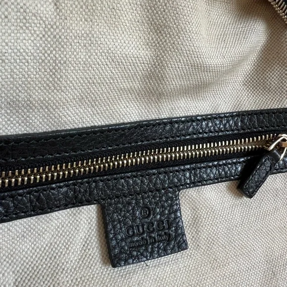 Gucci Boston, Preloved, strong perfume smell - Picture 13 of 17